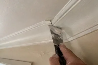 ongoing repair cracked cornice