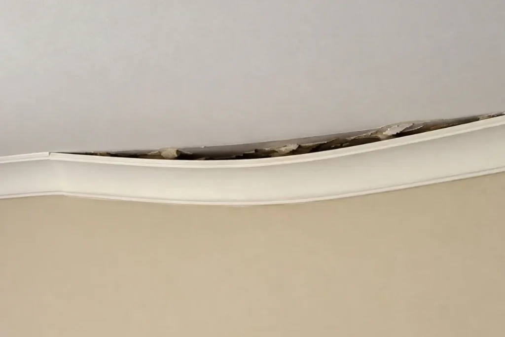 sagging cornice